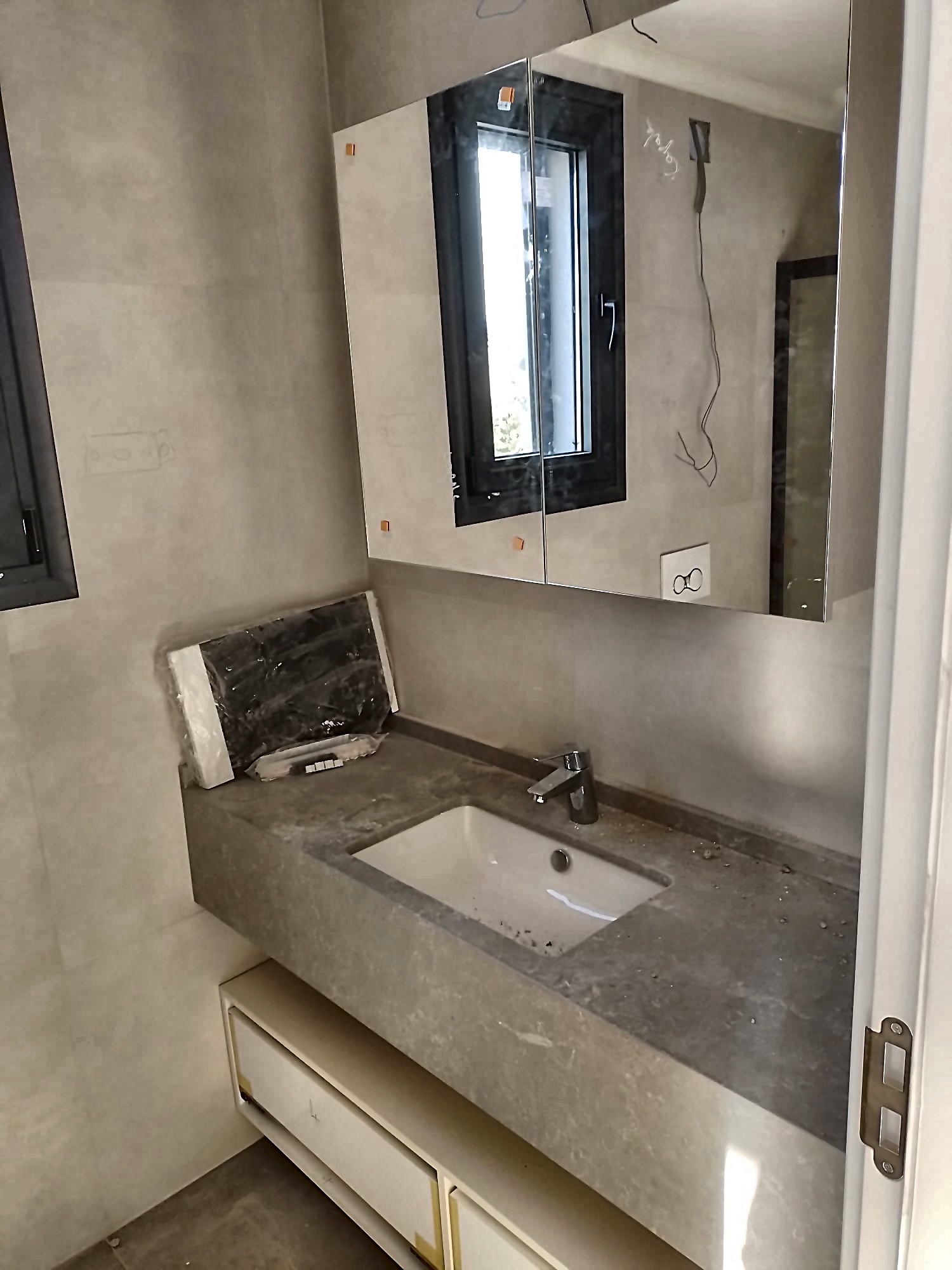 Interior photo 18