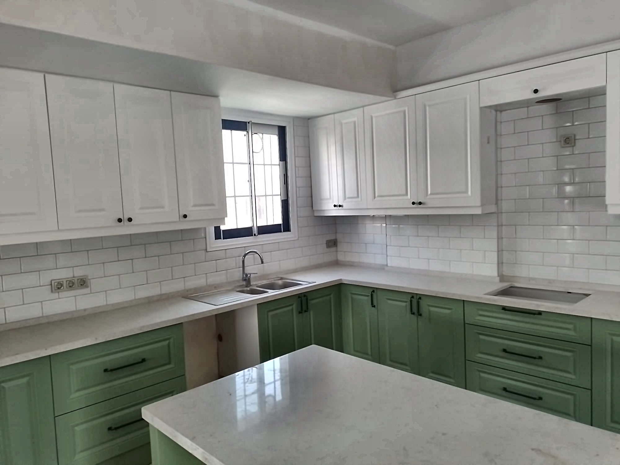Interior photo 21