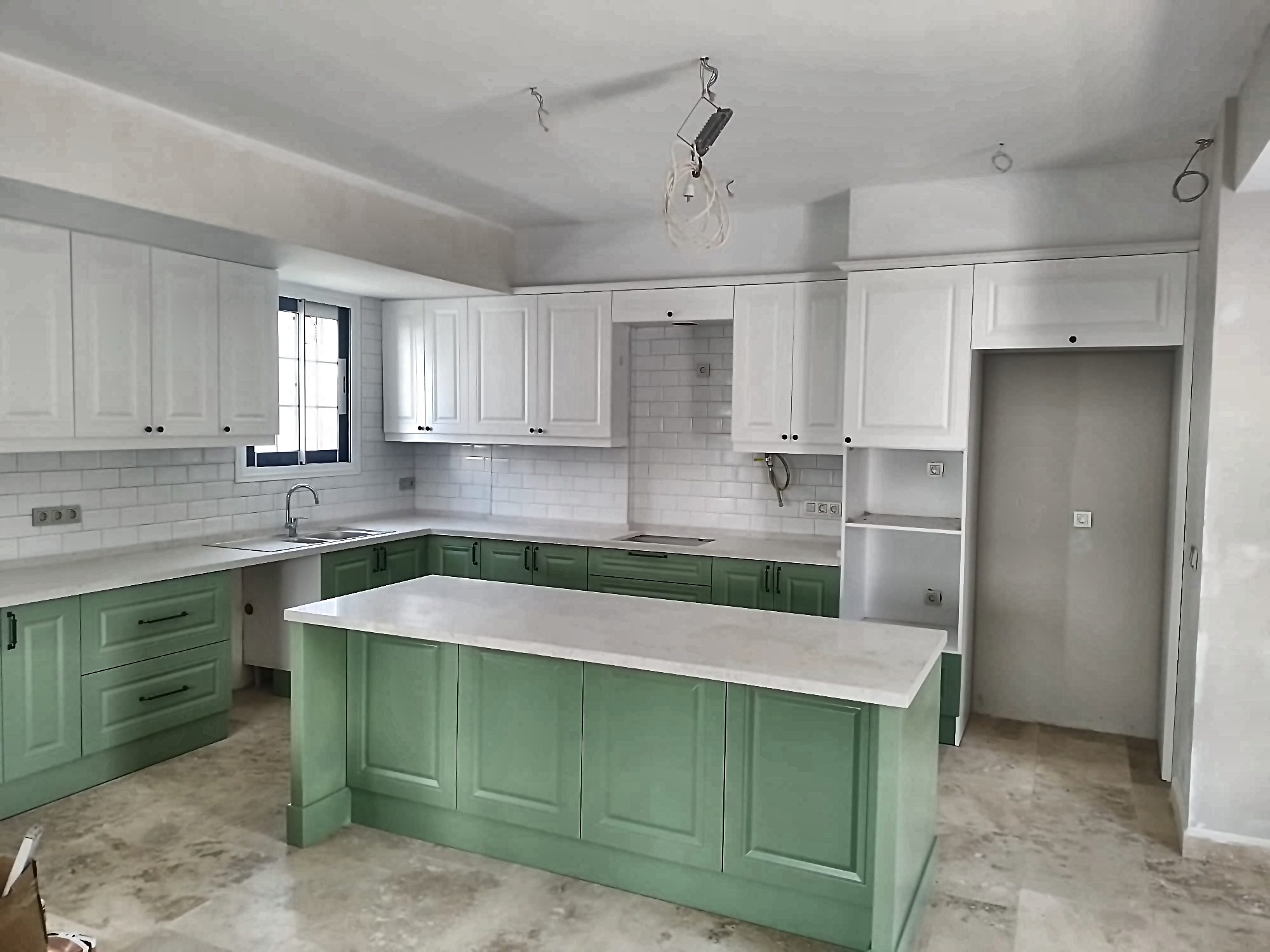 Interior photo 25