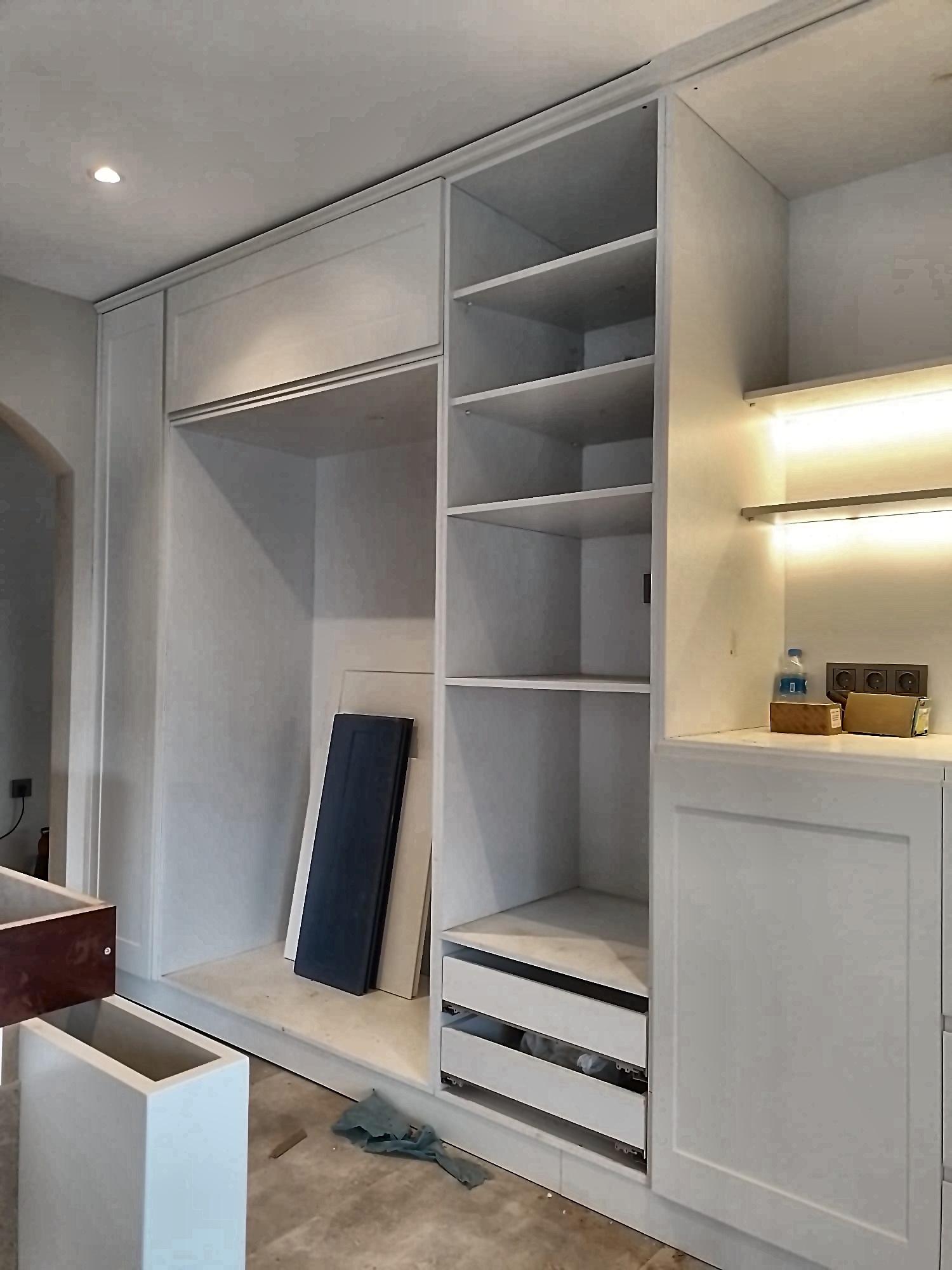 Interior photo 35