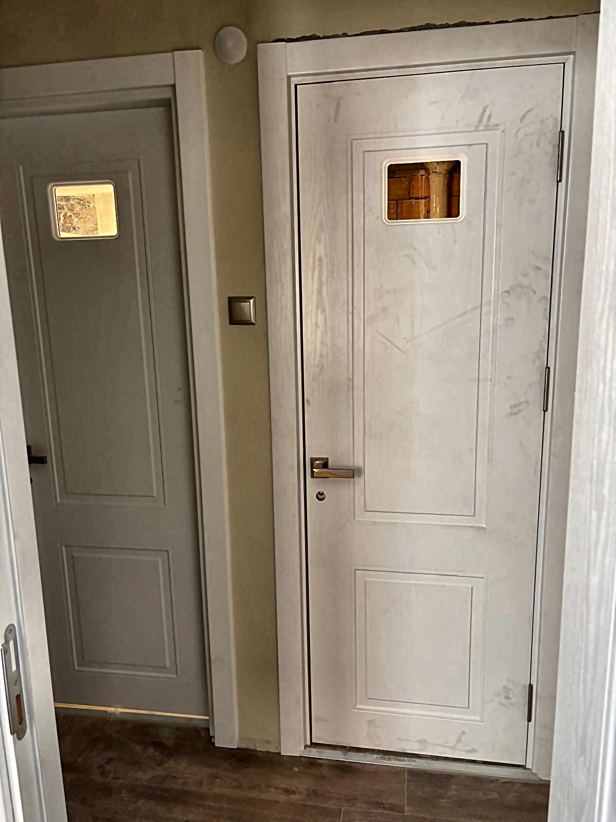 Interior photo 76