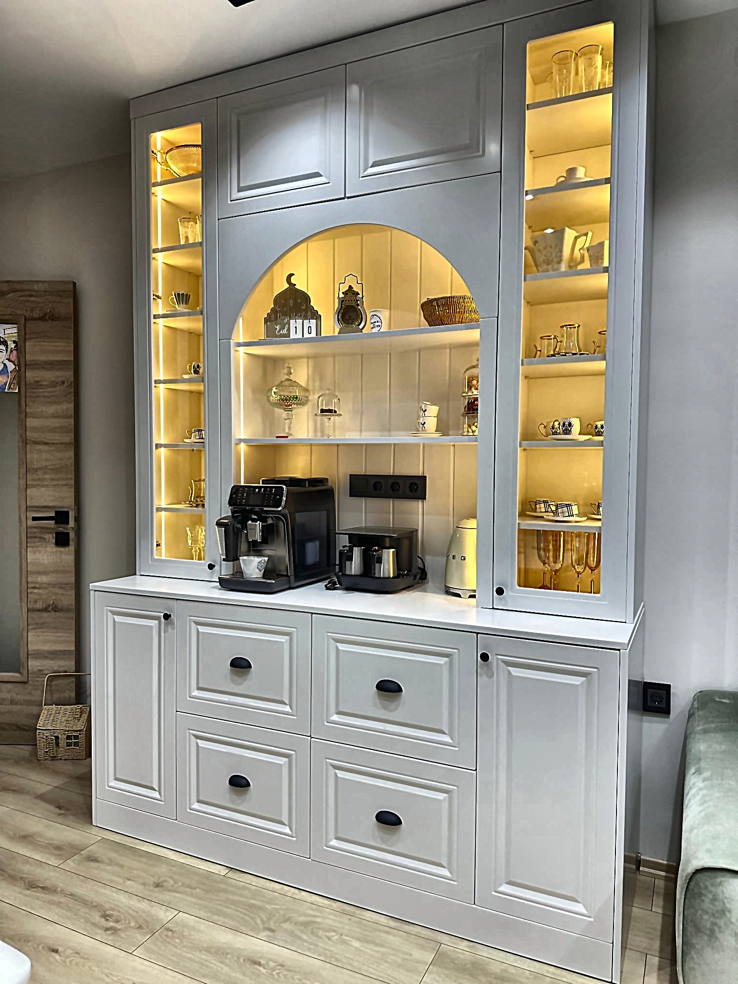 Interior photo 77